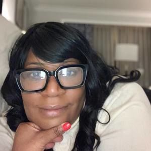 Meet your Posher, Stacey